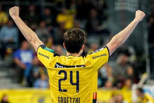 Patrick Groetzki RNL, 24 , cheers on a goal, jubilation, goal jubilation, goal success, celebrate the goal, goal, celebration, cheer on the goal, optimistic, game scene, highlight, single picture, action, action, 06 10 2019, Mannheim, handball, Bundesliga, Rhein Neckar Löwen HSG Wetzlar xozx