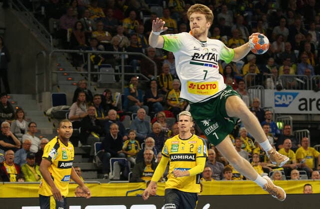 Handball, 1 Bundesliga Rhein Neckar Löwen HSG Wetzlar, 8 matchday on 06 10 2019, season 2019 20, ZmdZ, Kristian Bjornsen 7, HSG Wetzlar scores 14 19 against Andreas Palicka 12, goalkeeper, Rhein Neckar Löwen for Wetzlar, Rhein Neckar Löwen HSG Wetzlar