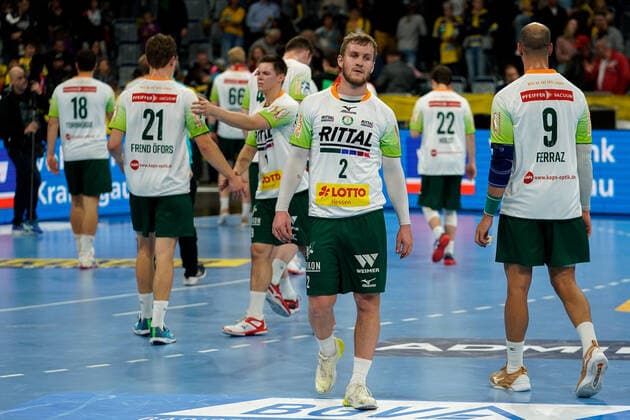 Player of HSG Wetzlar, front left with Alexander Feld HSG, 2 and Joao Ferraz HSG, 9 , disappointed about the defeat, disappointment after the final whistle, highlight, loser, lost, frustration, disappointed, pessimistic, 06 10 2019, Mannheim, Handball, Bundesliga, Rhein Neckar Löwen HSG Wetzlar xozx