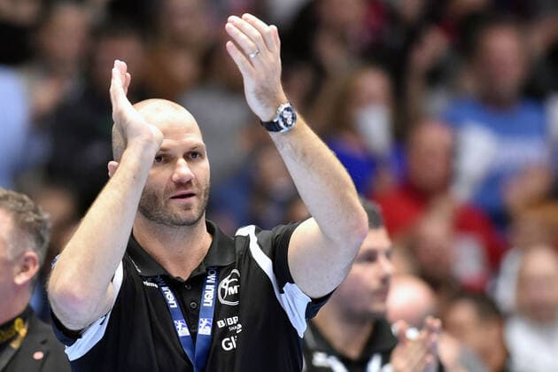 Jubilation, joy at Heiko Grimm Trainer MT Melsungen after the victory, GER, MT Melsungen TSV Hannover Burgdorf, Handball, 1 Bundesliga Men, 06 10 2019, GER, MT Melsungen TSV Hannover Burgdorf, Handball, 1 Liga Men, 06 10 2019 Kassel Copyright: xEIBNER RolandxSippelx EP_RSL