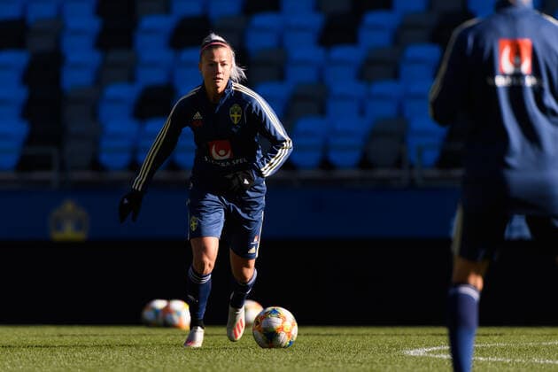 191007 Swedens Hanna Glas during a training with the Swedish womens soccer team on October 7, 2019 in Gothenburg,  Copyright: CARLxSANDIN BB191007CS028