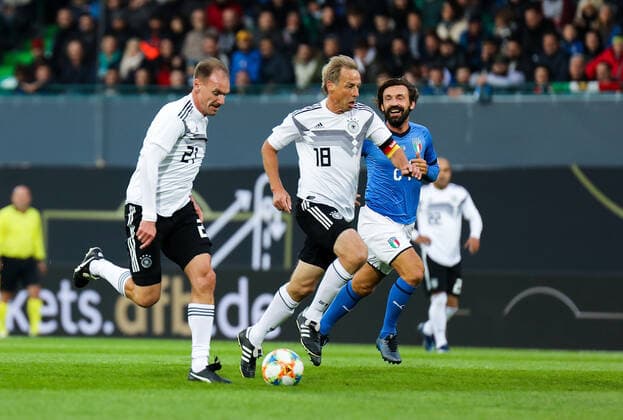 07 10 2019, xmkx, Football Legends, DFB All Stars Azzurri Legends v l Alexander Zickler GER , Juergen Klinsmann GER , Andrea Pirlo ITA DFL DFB REGULATIONS PROHIBIT ANY USE OF PHOTOGRAPHS as IMAGE SEQUENCES and or QUASI VIDEO Fuerth Bayern Germany DE