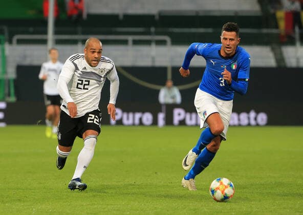 07 10 2019, DFB All Stars vs. Azzuri Legends, Sportpark Ronhof Fuerth, football, sport, in picture David Odonkor DFB All Stars vs. Fabio Grosso Azzuri All Stars