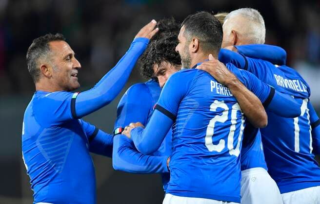 07 10 2019 international soccer legends game DFB All Stars Germany gg Azzurri Legends Italy goal cheers joy after goal goal shot to 2 3 durc Damiano Tommasi Italy Azzuri Legends