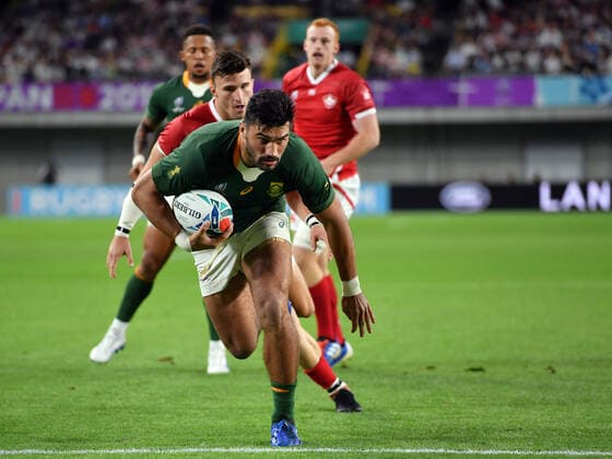 Rugby Union - 2019 Rugby World Cup - Pool B: South Africa vs. Canada South Africa s Damian de Allende scores his sides first try, at Kobe Misaki Stadium, Kobe City. COLORSPORT ASHLEY WESTERN 