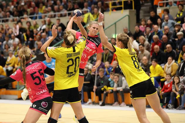 Simone Petersen TusSies Metzingen 8 GER, 1 League Handball Women, BVB Dortmund Tussies Metzingen, 9 10 2019 Dortmund Copyright: xEIBNER Stummbilligx EP_EER