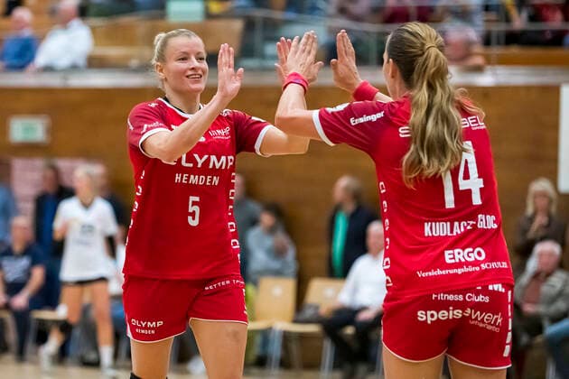 Bietigheim, Germany 09 October 2019 HBF 19 20 SG BBM Bietigheim vs 1 FSV Mainz 05 v li Antje Lauenroth Bietigheim , Karolina Kudlacz Gloc Bietigheim Bietigheim Bissingen Halle am Viadukt Baden Württemberg Germany