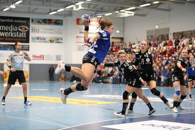 Tessa van Zijl HSG Blomberg Lippe 8 GER, Handball, 1 Bundesliga Women, HSG Blomberg Lippe against TSV Bayer 04 Leverkusen, 09 10 2019 Blomberg Copyright: xEIBNER JanxStrohdiekx EP_JSK