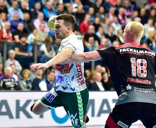 10 10 2019 Handball 1 Bundesliga DKB HBL Season 2019 2020 08 Matchday HC Erlangen Nuremberg Metropolitan Region HCE FA Göppingen OGo Josip Peric 18, Frisch Auf Göppingen Sebastian Firnhaber 18, HC Erlangen HCE