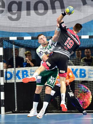 10 10 2019 Handball 1 Bundesliga DKB HBL Season 2019 2020 08 Matchday HC Erlangen Nuremberg Metropolitan Region HCE FA Göppingen OGo Tim Kneule 4, Frisch Auf Göppingen Sime Ivic 19, HC Erlangen HCE