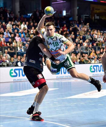 10 10 2019 Handball 1 Bundesliga DKB HBL Season 2019 2020 08 Matchday HC Erlangen Nuremberg Metropolitan Region HCE FA Göppingen OGo Nikolai Link 33, HC Erlangen HCE Josip Peric 18, Frisch Auf Göppingen