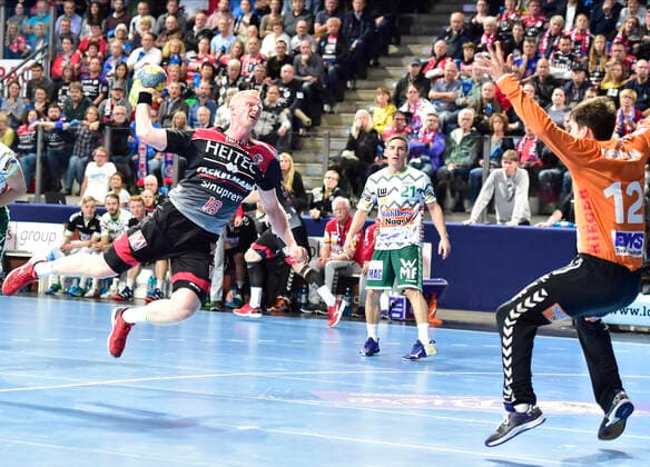 10 10 2019 Handball 1 Bundesliga DKB HBL Season 2019 2020 08 Matchday HC Erlangen Nuremberg Metropolitan Region HCE FA Göppingen OGo Sebastian Firnhaber 18, HC Erlangen HCE Daniel Rebmann 12, Frisch Auf Göppingen