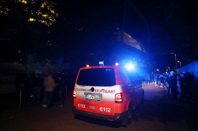 BAU 10 10 2019 Stuttgart Handball TVB Stuttgart vs. TBV Lemgo Lippe, feature, fans have to leave the hall due to a technical fault