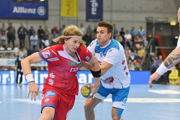 Andreas Cederholm TVB Lemgo Lippe 34 vs Max Haefner TVB 1898 Stuttgart 3 Handball, Men, DKB , LIQUI MOLY Handball Bundesliga, 10 10 2019, Photo TBaur Eibner TVB 1898 Stuttgart vs TBV Lemgo Lippe Stuttgart Copyright: xEIBNER TobiasxBaurx EP_TBR