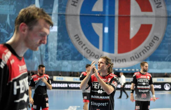 10 10 2019 Handball 1 Bundesliga DKB HBL Season 2019 2020 08 Matchday HC Erlangen Metropolregion Nürnberg HCE FA Göppingen OGo Antonio Metzner 27, HC Erlangen HCE Johannes Sellin 5, HC Erlangen HCE Single picture Single picture after end of game