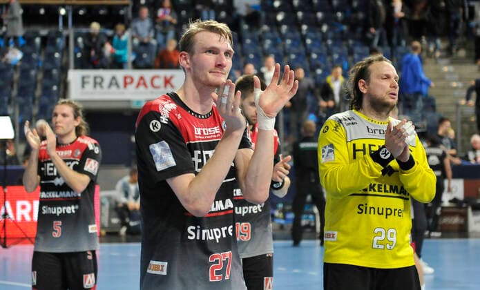 10 10 2019 Handball 1 Bundesliga DKB HBL Season 2019 2020 08 Matchday HC Erlangen Metropolregion Nürnberg HCE FA Göppingen OGo Antonio Metzner 27, HC Erlangen HCE Nikolas Katsigiannis 29, HC Erlangen HCE disappoints disappointment after end of game