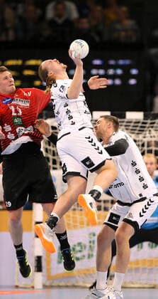 Photo Lukas Nilsson THW vs. Luca de BOER , red Handball Men 1 Bundesliga am Do 10 10 2019 THW Kiel HSG Nordhorn Lingen 31 23