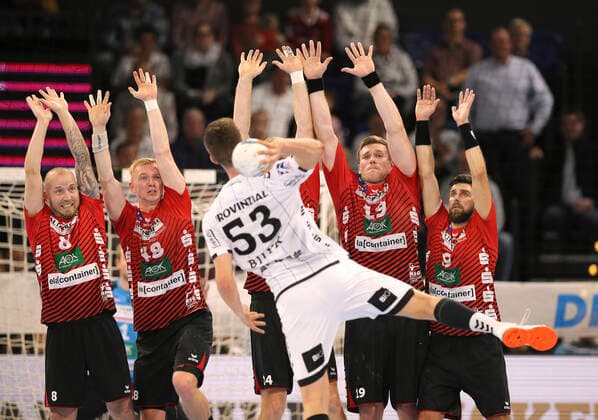 Photo Nikola Bilyk THW against the defence of Nordhorn Handball Men 1 Bundesliga at Do 10 10 2019 THW Kiel HSG Nordhorn Lingen 31 23