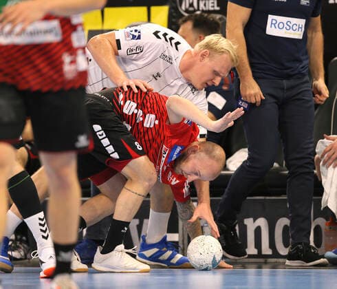 Photo Robert WEBER Nordhorn vs. Patrick Wiencek Kiel Handball Men 1 Bundesliga am Do 10 10 2019 THW Kiel HSG Nordhorn Lingen 31 23