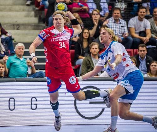 Cederholm, Andreas TBV Lemgo 34 Asgeirsson, Elvar TVB Stuttgart 4 at the match in the Handball Bundesliga, TVB 1898 Stuttgart TBV Lemgo Lippe Stuttgart 10 10 19 Handball 9 Spieltag , Stuttgart Baden Wuerttemberg Germany