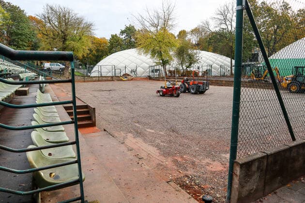 Conversion to lawn, KW 41, B Court and Platz 1, LTTC Rot Weiß , Berlin, 10 10 2019,