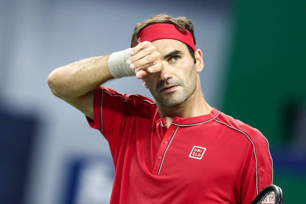 Sport Bilder des Tages (191011) -- SHANGHAI, Oct. 11, 2019 -- Roger Federer of Switzerland reacts during the men s singles quarter final match between Roger Federer of Switzerland and Alexander Zverev of Germany at 2019 ATP, Tennis Herren Shanghai Masters tennis tournament in Shanghai, east China, on Oct. 11, 2019. ) (SP)CHINA-SHANGHAI-TENNIS-ATP MASTERS(CN) WuxGang 