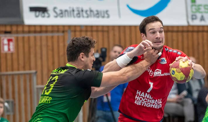 Germany, Würzburg, s Oliver Arena, 11 10 2019, Handball, 2 Bundesliga, DJK Rimpar Wölfe SG BBM Bietigheim Picture v l Benedikt Brielmeier DJK Rimpar Wölfe, 43 and Dominik Claus SG BBM Bietigheim Copyright: HMBxMedia xHeikoxBecker