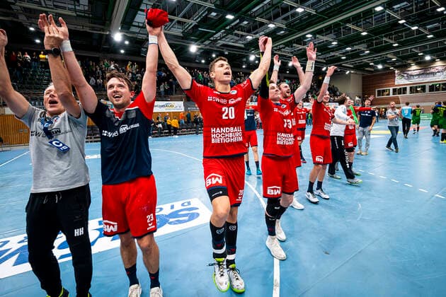 Würzburg, Germany 11 October 2019 2 BL 19 20 DjK Rimpar Wölfe vs SG BBM Bietigheim Jan Asmuth SG BBM Bietigheim , Tim Dahlhaus SG BBM Bietigheim , Martin Marcec SG BBM Bietigheim Final Cheers Final Cheers Emotion Joy Würzburg s Oliver Arena Germany