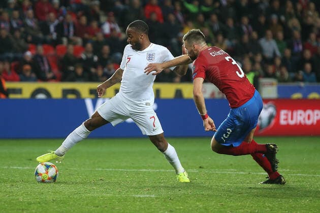 Czech Republic v England UEFA EURO, EM, Europameisterschaft,Fussball 2020 Qualifiers Raheem Sterling of England and Ondrej Celustka of Czech Republic in action during the UEFA Euro 2020 Qualifiers match at Sinobo Stadium, Prague Content Not Available For UK Newspapers Copyright: xPaulxChestertonx FIL-13738-0144