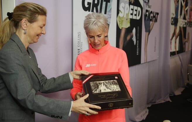 TENNIS - WTA, Tennis Damen Upper Austria Ladies Linz LINZ,AUSTRIA,12.OCT.19 - TENNIS - WTA Tour, Upper Austria Ladies Linz. Image shows Sandra Reichel and Judy Murray. GEPAxpictures xMatthiasxHauer