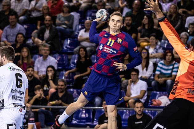 October 12, 2019, Barcelona, Barcelona, Spain: Lasse Bredekjaer Andersson, 11 of BaroÂßa during the VELUX EHF Champions League match between BaroÂßa and Elverum Handball at Palau Blaugrana, in Barcelona, Spain, on October 12, 2019. Handball: Champions League - FC Barcelona, Barca v Elverum Handball - ZUMAa181 20191012_zaa_a181_015 Copyright: xAFP7x
