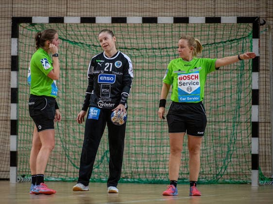 Ann Rammer Torfrau, Rödertal wrestling with the decisions of the referees SV Union Halle Neustadt Wildcats vs HC Rödertal e V the Rödertal bees HCR Handball 2 Bundesliga Saison 2019 2020 Copyright xVIADATAx xHolgerxJohnx Halle Saale Sachsen Anhalt Germany