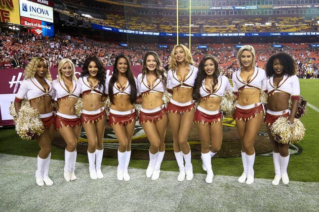 September 23, 2019, Landover, Maryland, USA: Washington Redskins cheerleaders, aka First Ladies of Football, pose before the game against the Chicago Bears at FedEx Field. Bears win 31-15. NFL, American Football Herren, USA 2019: Chicago Bears at Washington Redskins - ZUMAw109 20190923_zap_w109_001 Copyright: xDebbyxWongx