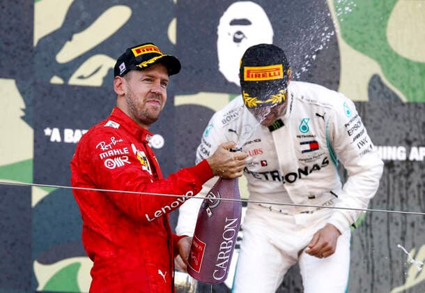 Motorsports: FIA Formula One World Championship, WM, Weltmeisterschaft 2019, Grand Prix of Japan, 5 Sebastian Vettel (GER, Scuderia Ferrari Mission Winnow), 77 Valtteri Bottas (FIN, Mercedes AMG Petronas Motorsport), Suzuka Japan