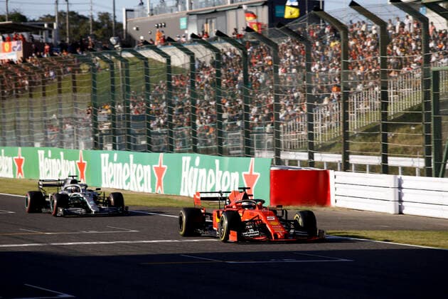 Motorsports: FIA Formula One World Championship, WM, Weltmeisterschaft 2019, Grand Prix of Japan, 5 Sebastian Vettel (GER, Scuderia Ferrari Mission Winnow), 44 Lewis Hamilton (GBR, Mercedes AMG Petronas Motorsport), Suzuka Japan