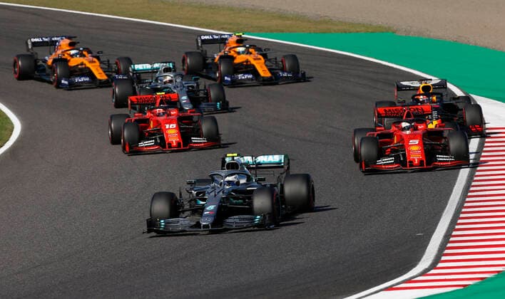 Motorsports: FIA Formula One World Championship, WM, Weltmeisterschaft 2019, Grand Prix of Japan, Start, 77 Valtteri Bottas (FIN, Mercedes AMG Petronas Motorsport), 5 Sebastian Vettel (GER, Scuderia Ferrari Mission Winnow), 33 Max Verstappen (NLD, Aston Martin Red Bull Racing), 16 Charles Leclerc (MCO, Scuderia Ferrari Mission Winnow), 44 Lewis Hamilton (GBR, Mercedes AMG Petronas Motorsport), Suzuka Japan