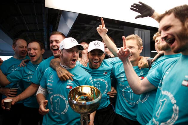 Motorsports: FIA Formula One World Championship, WM, Weltmeisterschaft 2019, Grand Prix of Japan, Mercedes AMG Petronas Motorsport Team celebrates the win of Constructors Championship 2019, 77 Valtteri Bottas (FIN, Mercedes AMG Petronas Motorsport), 44 Lewis Hamilton (GBR, Mercedes AMG Petronas Motorsport), Suzuka Japan