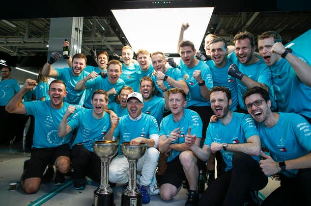 Motorsports: FIA Formula One World Championship, WM, Weltmeisterschaft 2019, Grand Prix of Japan, Mercedes AMG Petronas Motorsport Team celebrates the win of Constructors Championship 2019, 77 Valtteri Bottas (FIN, Mercedes AMG Petronas Motorsport), Suzuka Japan