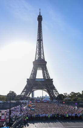 Bilder des Jahres 2019, Sport 10 Oktober Sport Themen der Woche KW41 Leichtathletik, 20km von Paris Ambiance coureurs Tour Eiffel ATHLETISME : 41eme edition des 20km de Paris - 13 10 2019 FedericoPestellini Panoramic 