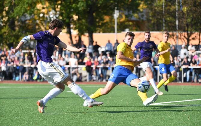 Soccer, Men, Season 2019 2020, Berliner AOK Landespokal 3 Round , SFC Stern 1900 Tennis Borussia, v l Marko Perkovic TeBe, Tennis Borussia , Luis Driemel, 13 10 2019, Copyright: xMatthiasxKochx