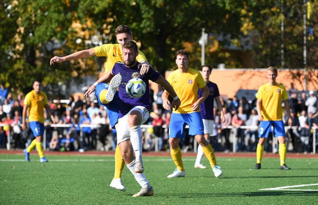 Soccer, Men, Season 2019 2020, Berliner AOK Landespokal 3 Round , SFC Stern 1900 Tennis Borussia, v l Toni Telle Stern 1900 , Vincent Rabiega TeBe, Tennis Borussia , 13 10 2019, Copyright: xMatthiasxKochx