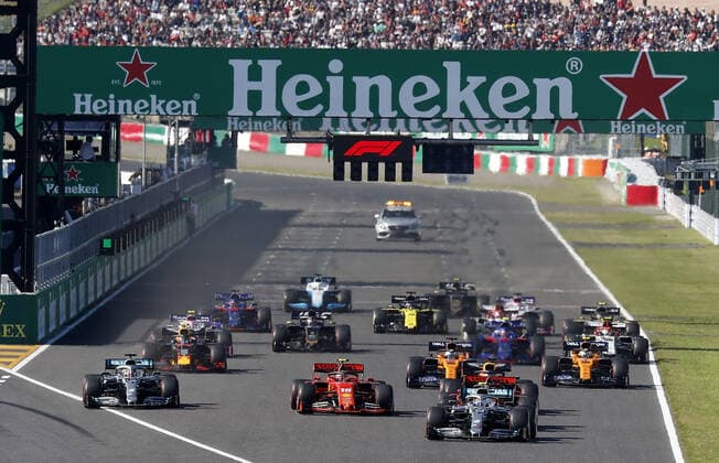 Suzuka, Japan, 13 09 2019, Formula 1, Formula 1, Japanese Grand Prix, race start , Sebastian Vettel GER 5 , Scuderia Ferrari Mission Winnow, Charles Leclerc MCO 16 , Valtteri Bottas FIN 77 , Mercedes AMG Petronas Motorsport, Lewis Hamilton GB 44 , Max Verstappen NEL 33 , Aston Martin Red Bull Racing, Daniel Ricciardo AUS 3 , Renault F1 Team, Lando Norris GBR 4 , McLaren F1 Team, Carlos Sainz Jr SPA 55 Suzuka Suzuka International Racing Course Japan eu images 09 506 041795 eu-images-506