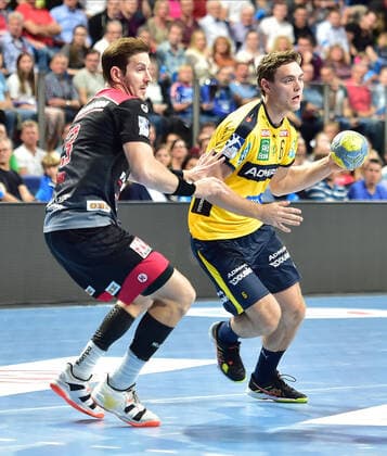 13 10 2019 Handball 1 Bundesliga DKB HBL Season 2019 2020 09 Matchday HC Erlangen Metropolregion Nürnberg HCE Rhein Neckar Löwen OGo Michael Haaß Haass 13, HC Erlangen HCE Niclas Kirkelokke 6, Rhein Neckar Löwen