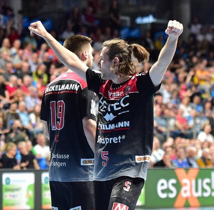 13 10 2019 Handball 1 Bundesliga DKB HBL Season 2019 2020 09 Matchday HC Erlangen Metropolregion Nürnberg HCE Rhein Neckar Löwen OGo Johannes Sellin 5, HC Erlangen HCE Jubilation Jubel Freude