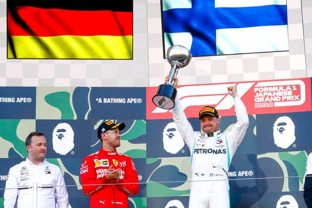 Motorsports: FIA Formula One World Championship, WM, Weltmeisterschaft 2019, Grand Prix of Japan, 5 Sebastian Vettel (GER, Scuderia Ferrari Mission Winnow), 77 Valtteri Bottas (FIN, Mercedes AMG Petronas Motorsport), Suzuka Japan
