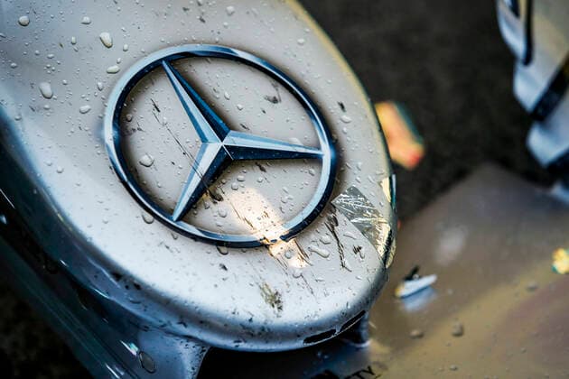 Sport Bilder des Tages Motorsports: FIA Formula One World Championship, WM, Weltmeisterschaft 2019, Grand Prix of Japan, Mercedes AMG Petronas Motorsport Team celebrates the win of Constructors Championship 2019, Suzuka Japan