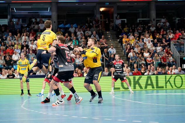 13 10 2019 Handball, 1 Bundesliga HC Erlangen Rhein Neckar Loewen 9 Matchday, Season 2019 20 Handball, 1 Bundesliga HC Erlangen Rhein Neckar Loewen, 9 Matchday on 13 10 2019, Season 2019 20 Photo Schumacher Niclas Kirkel kke Copyright: HMBxMedia BorisxSchumacher