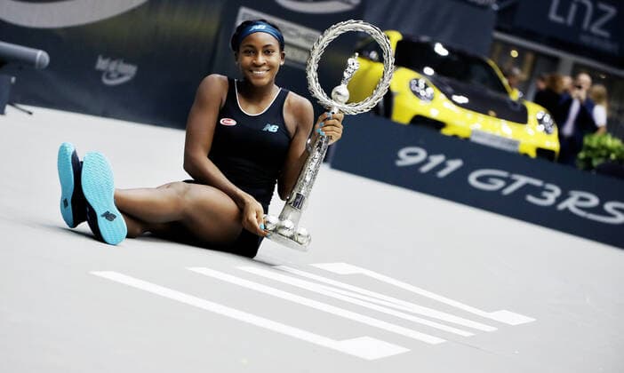 Bilder des Jahres 2019, Sport 10 Oktober Sport Themen der Woche KW41 Sport Bilder des Tages TENNIS - WTA, Tennis Damen Upper Austria Ladies Linz LINZ,AUSTRIA,13.OCT.19 - TENNIS - WTA Tour, Upper Austria Ladies Linz. Image shows Cori Gauff (USA). Keywords: trophy. GEPAxpictures xMatthiasxHauer