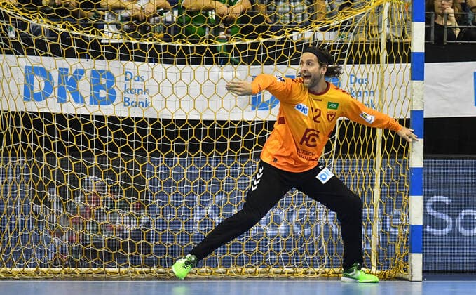Silvio Heinevetter Torwart Füchse , in goal Füchse Berlin Bergischer HC 1 Bundesliga, DKB Handballbundesliga, 2019 2020 Men, Men, Men, Handball, Germany, Germany, Max Schmeling Halle Berlin, 13 10 2019