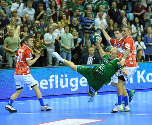 GER, DHB, 1 HBL, FUECHSE BERLIN VS Bergischer HC 13 10 2019, Max Schmeling Halle, Berlin, GER, DHB, 1 HBL, FUECHSE BERLIN VS Bergischer HC, DHB regulations prohibit any use of photographs as image sequences and or quasi video in picture Paul Drux Fuechse Berlin 95 , Ragnar Johannsson Bergischer HC 25 , Linus Arnesson Bergischer HC 24 , Jeffrey Boomhouwer Bergischer HC 32 nordphotox xEngler nph00076